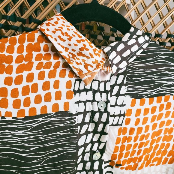 NWOT Abstract print satin button up blouse - Picture 3 of 4